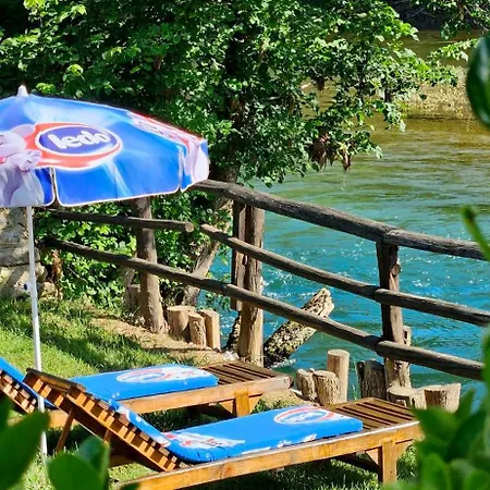 Holiday home Kuca Za Odmor Ceif Kulen Vakuf